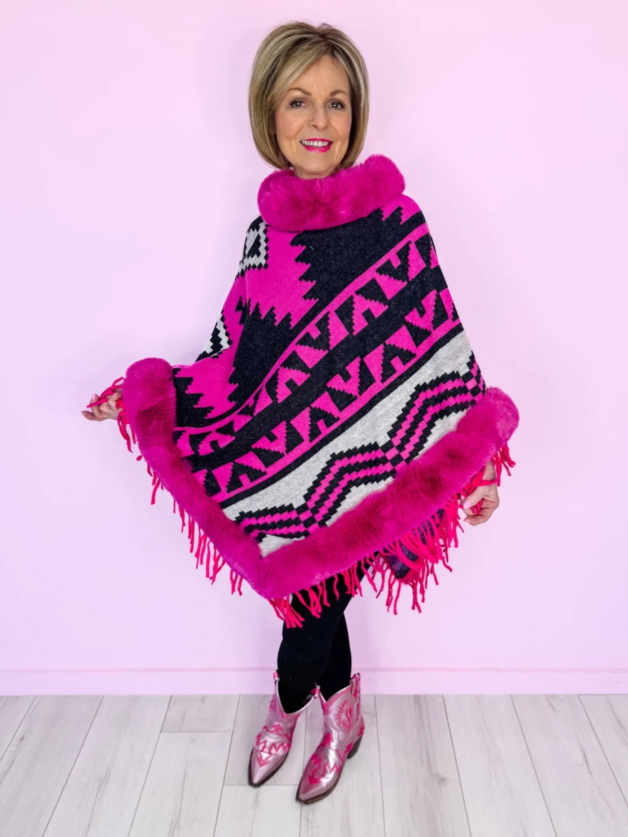 AZTEC MIRAGE FUR TRIM PONCHO - FUCHSIA