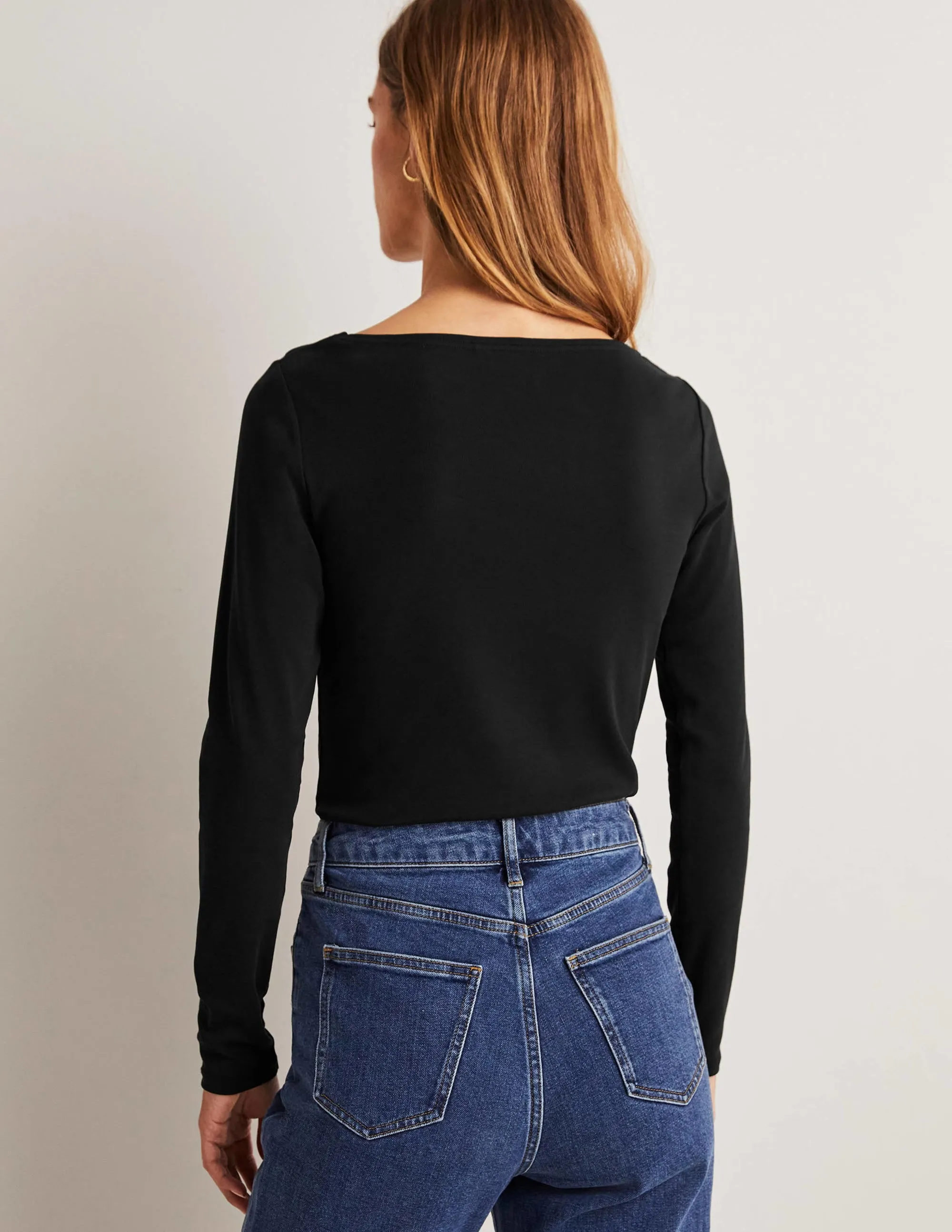 Essential Boatneck Top-Black