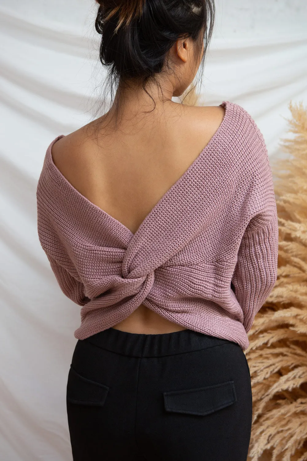 Patras Black | V-Neck Knitted Sweater