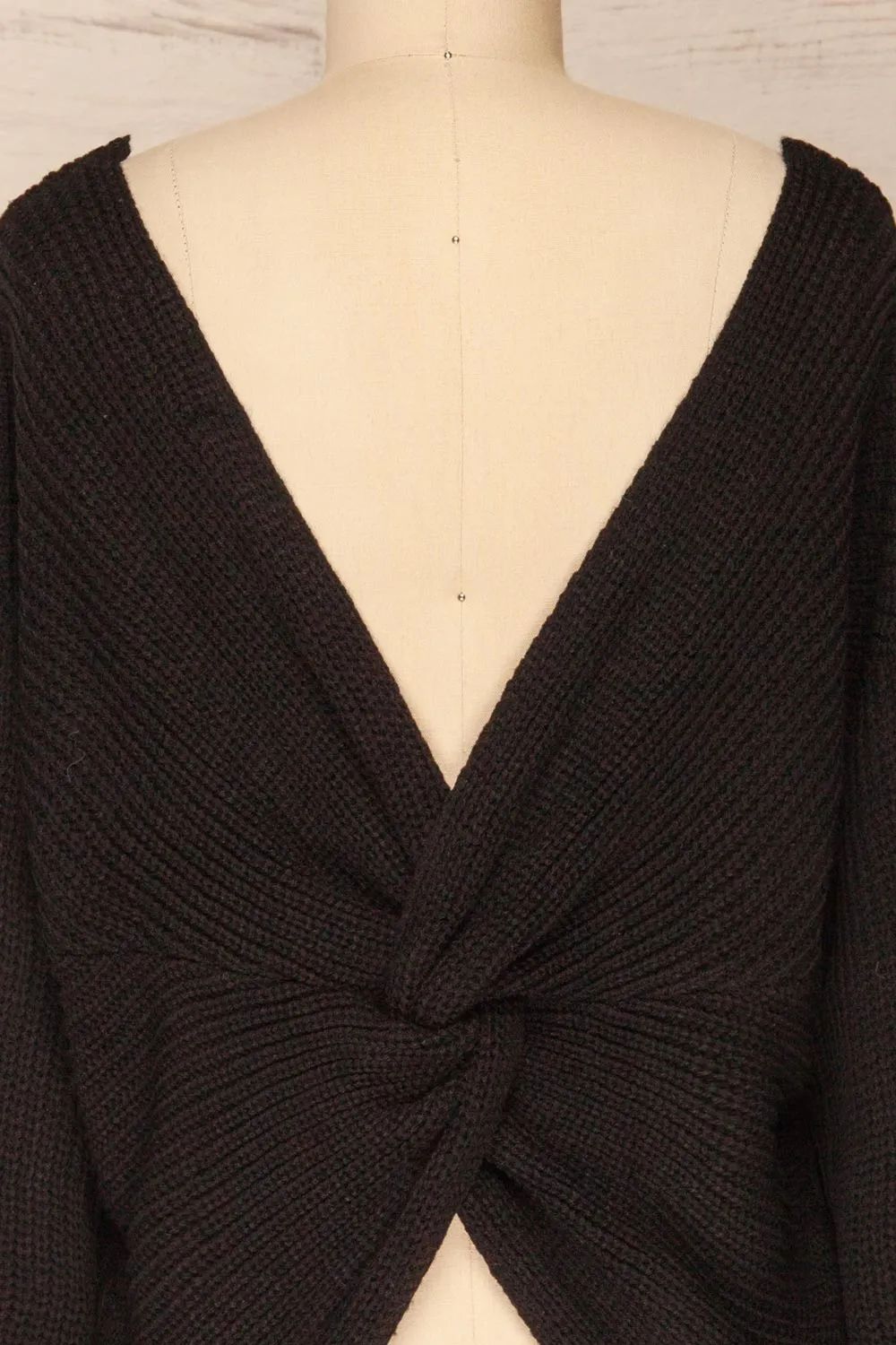 Patras Black | V-Neck Knitted Sweater