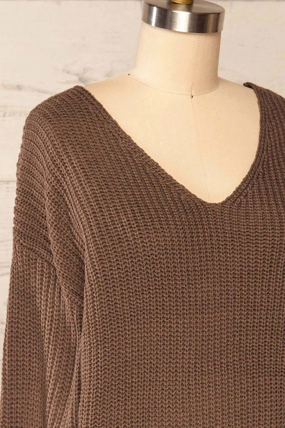 Patras Brown | V-Neck Knitted Sweater
