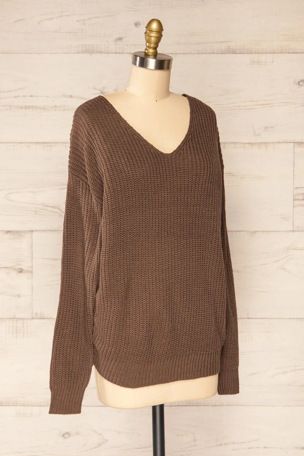 Patras Brown | V-Neck Knitted Sweater