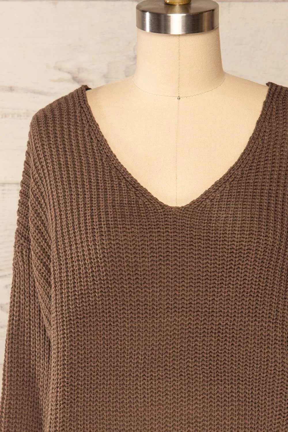 Patras Brown | V-Neck Knitted Sweater