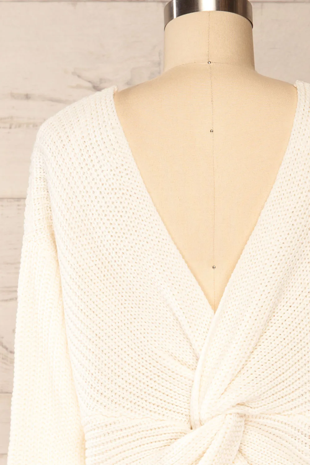 Patras Cream | V-Neck Knitted Sweater