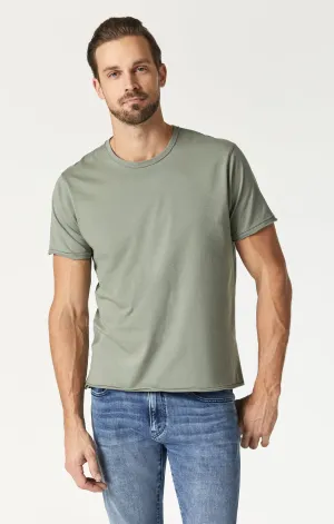 RAW EDGE NECK T-SHIRT IN AGAVE GREEN