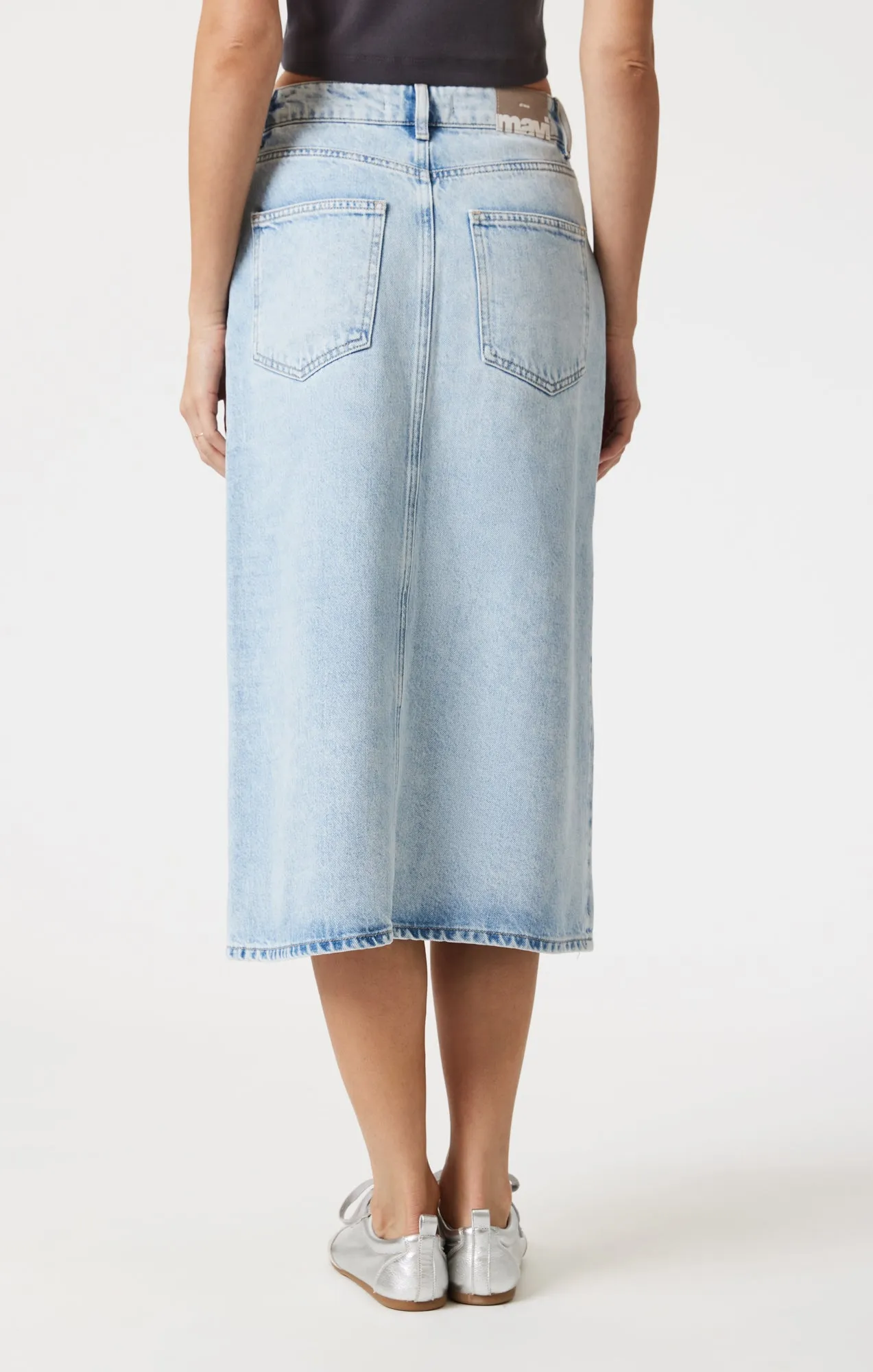 SAVINA DENIM SKIRT IN BLEACHED WELL BLUE