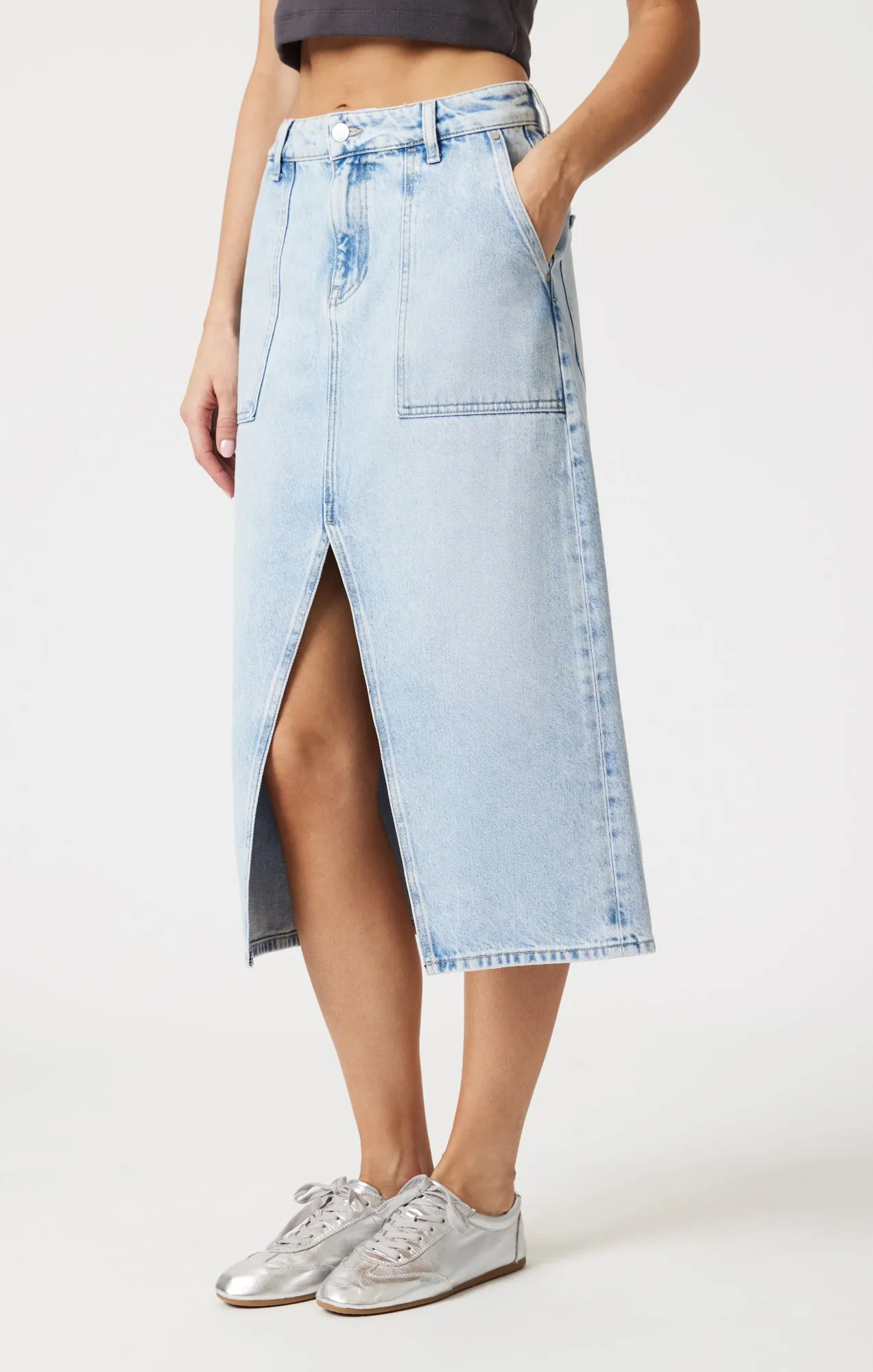 SAVINA DENIM SKIRT IN BLEACHED WELL BLUE