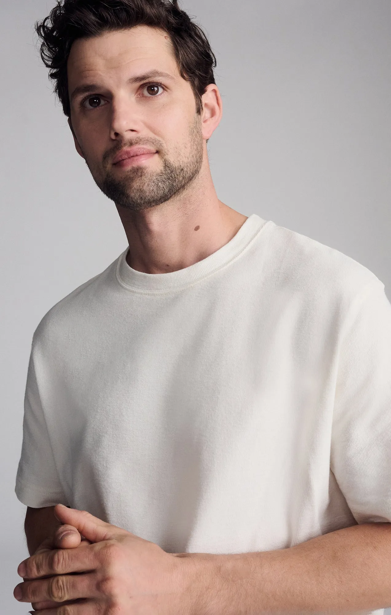 SHORT SLEEVE CREW NECK T-SHIRT IN ANTIQUE WHITE