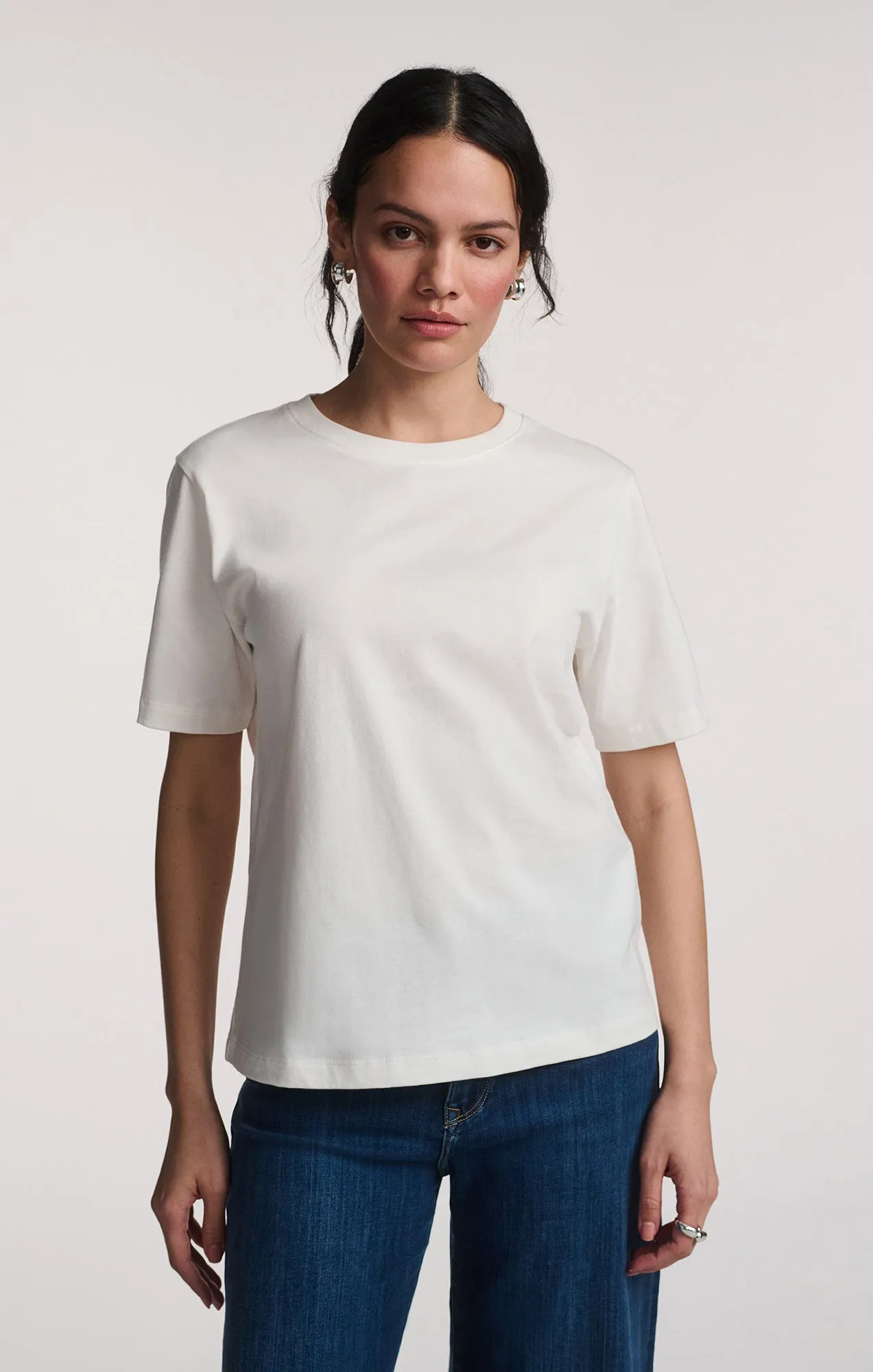 SHORT SLEEVE CREW NECK T-SHIRT IN ANTIQUE WHITE