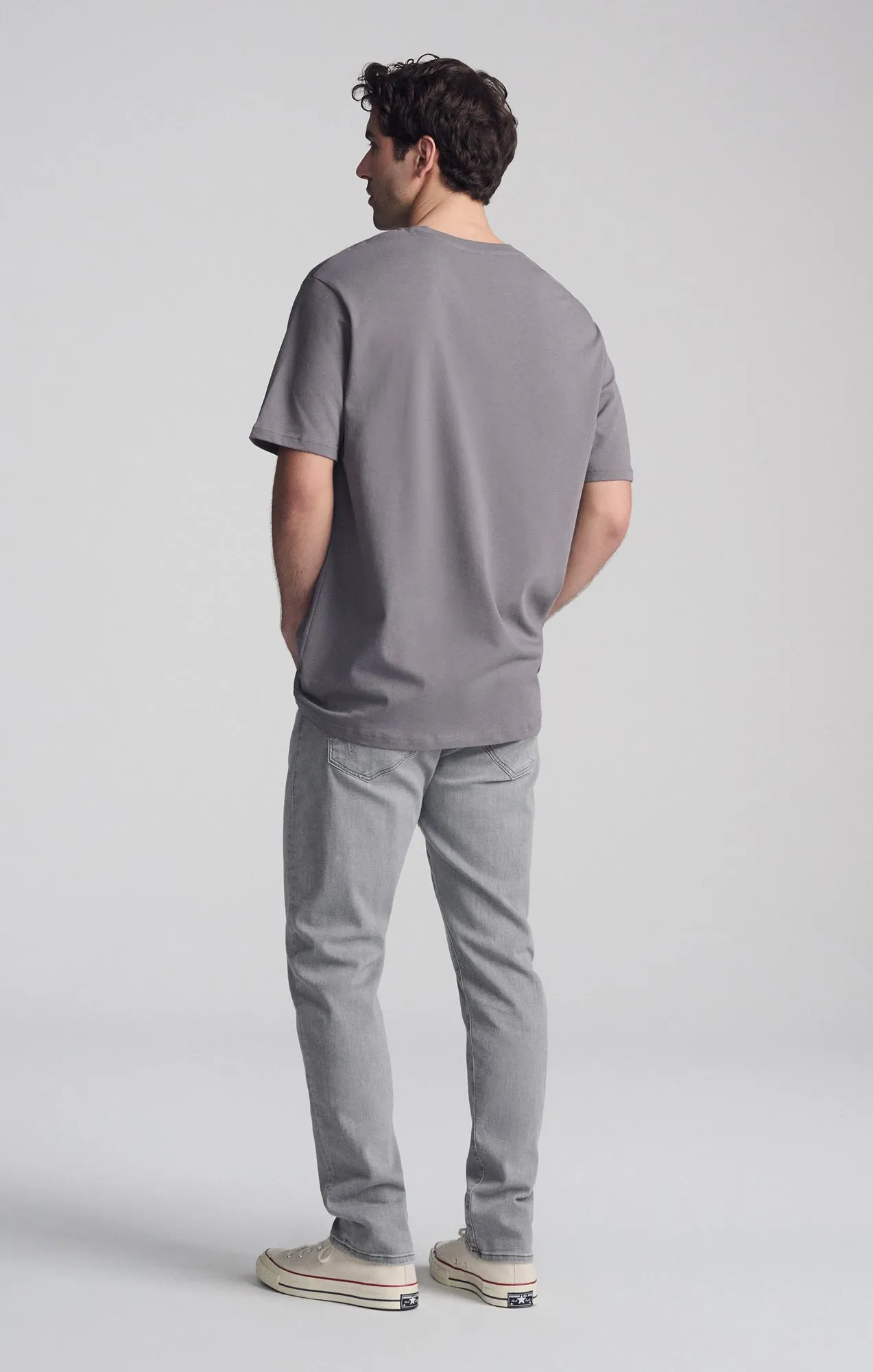 SHORT SLEEVE CREW NECK T-SHIRT IN QUIET SHADE