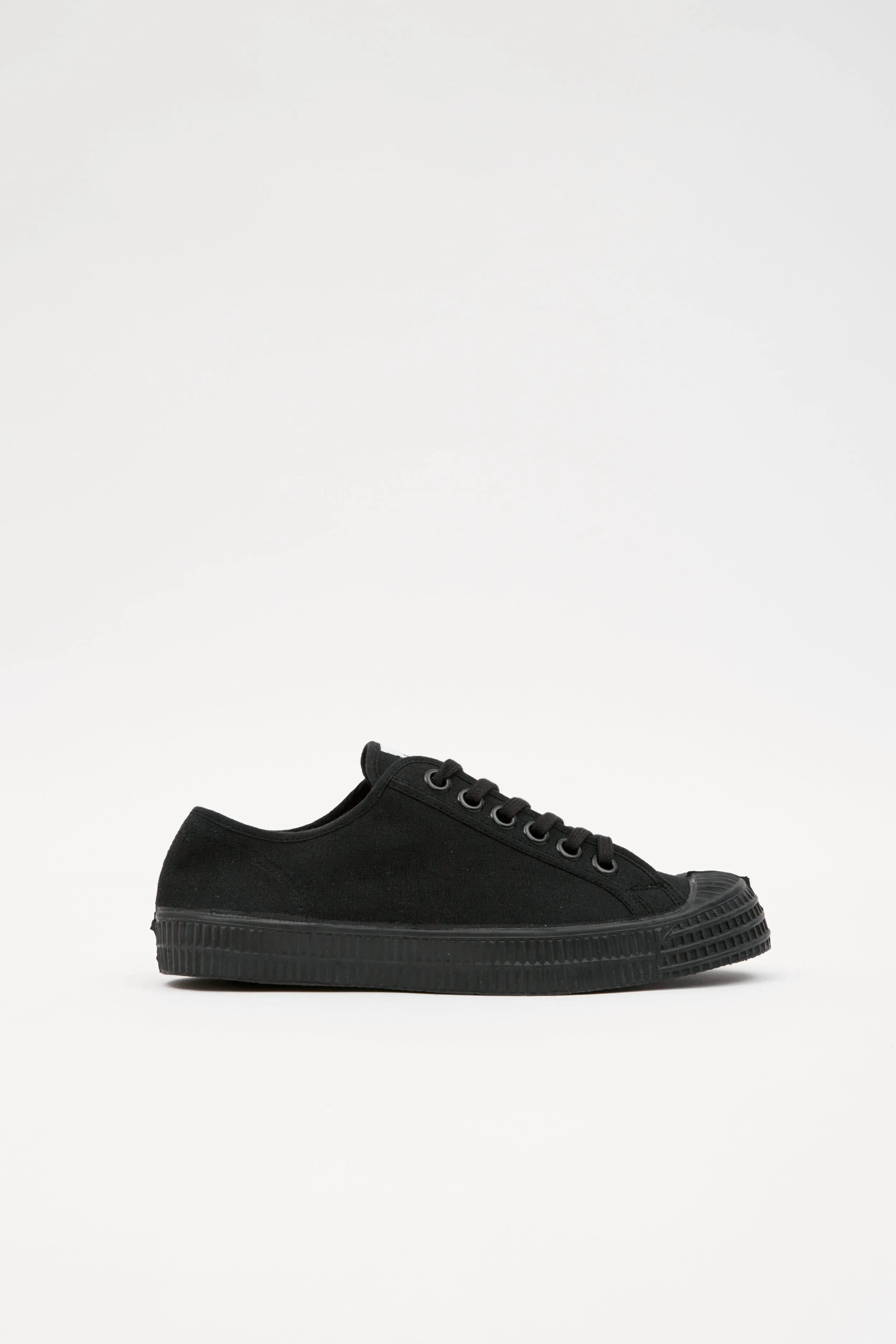 Star Master All Black