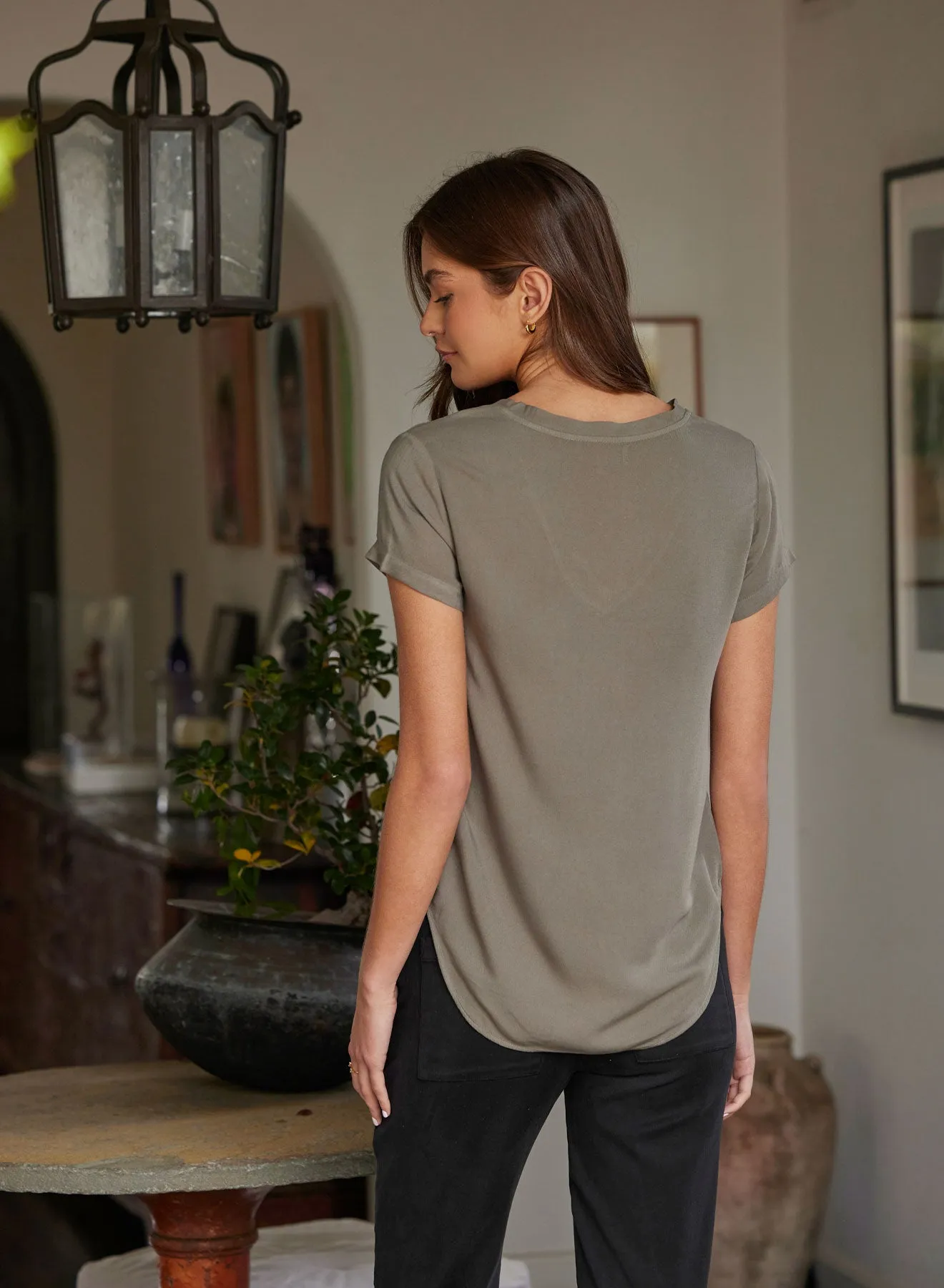 V-Neck Tee - Soft Army