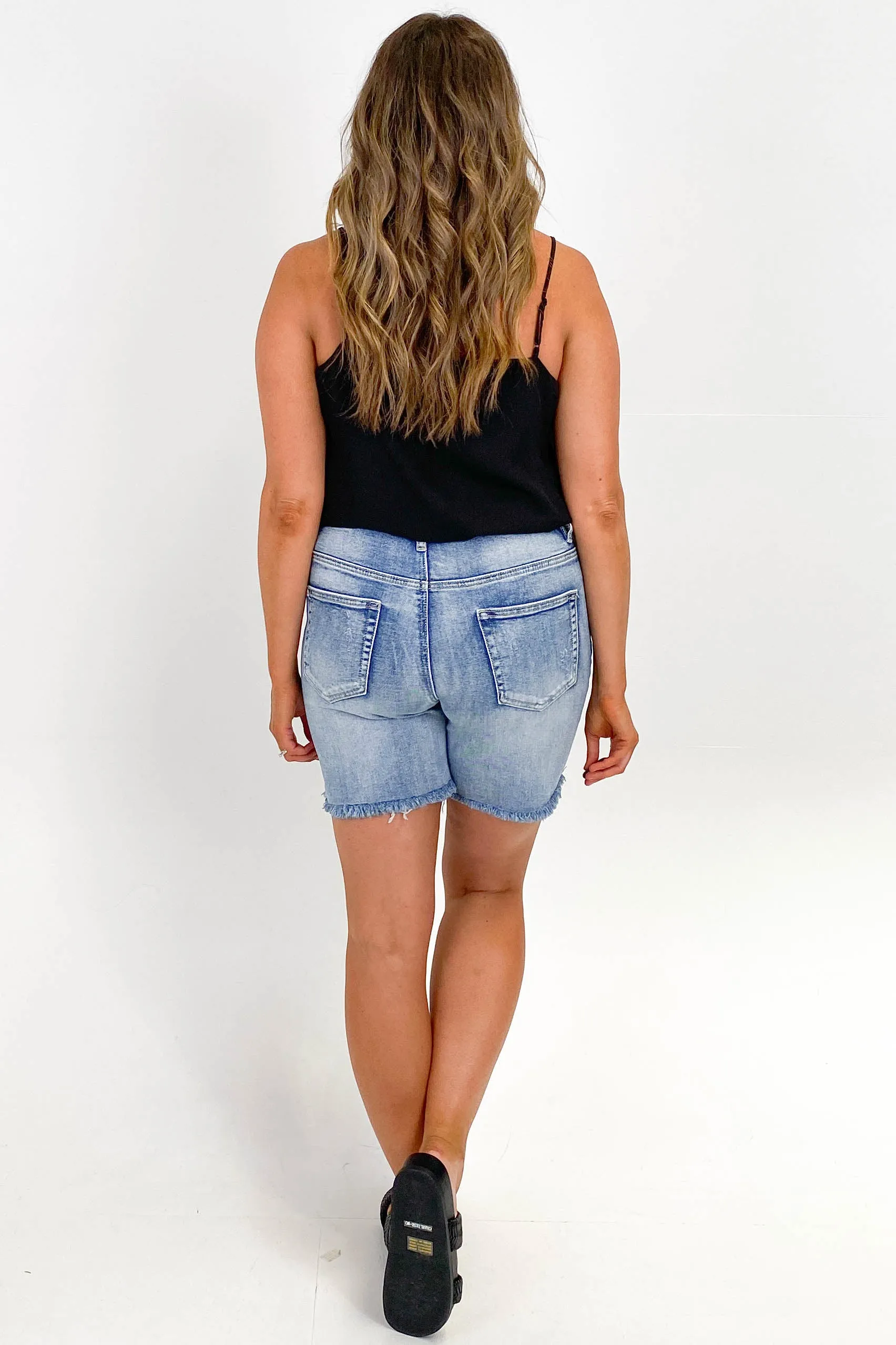 Wakee Ashlee Shorts Light Wash