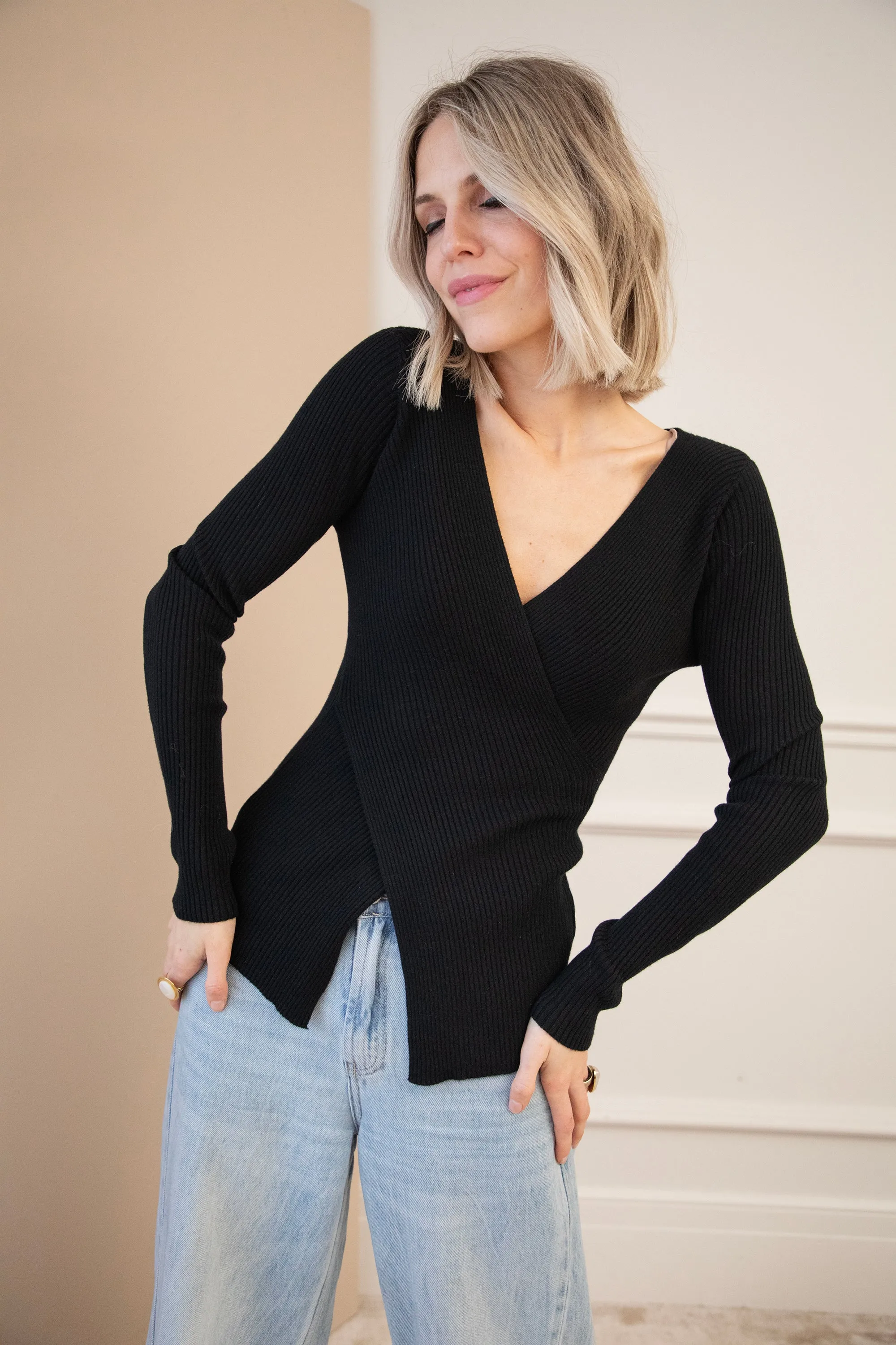 With A Twist Black - Longsleeve