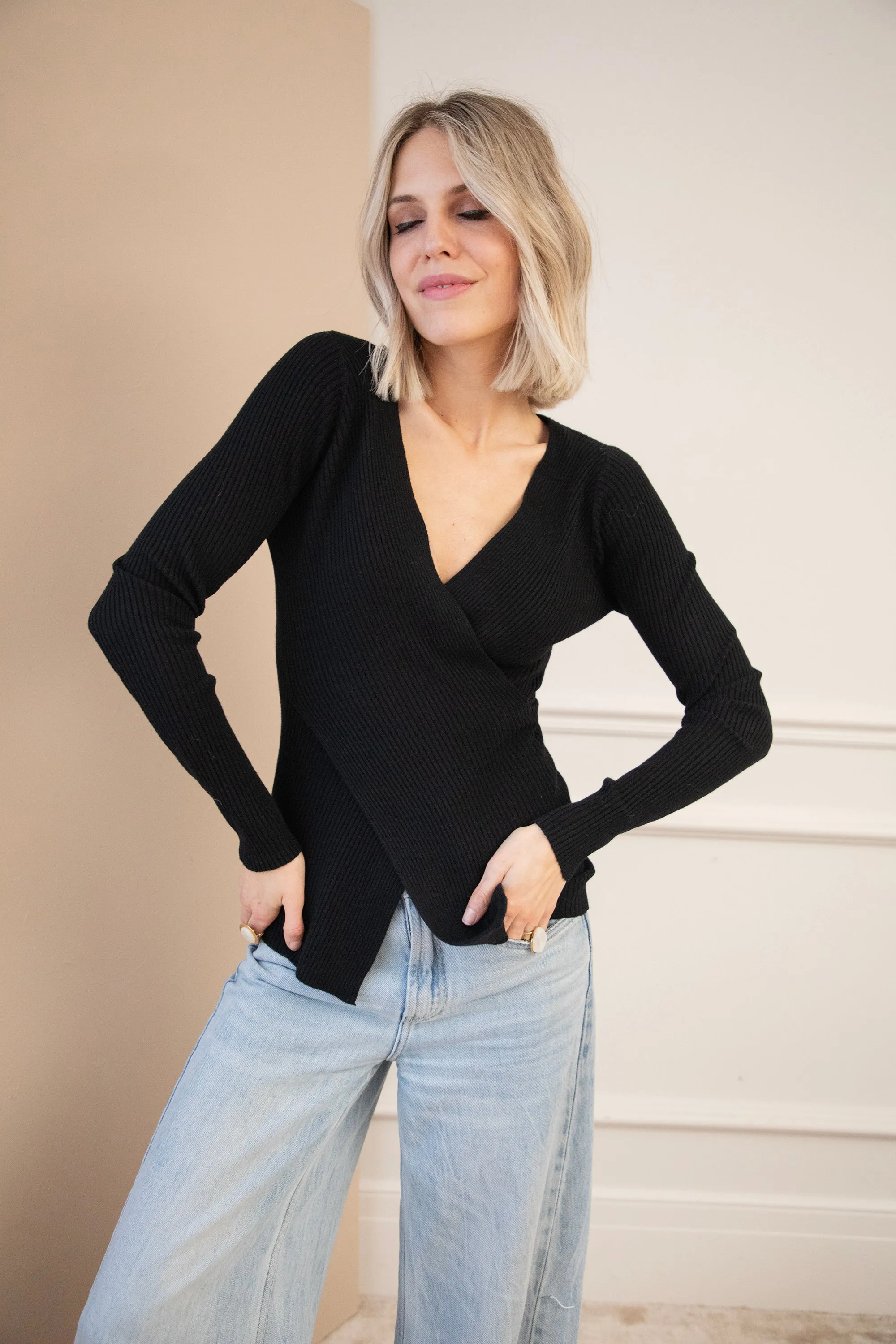 With A Twist Black - Longsleeve