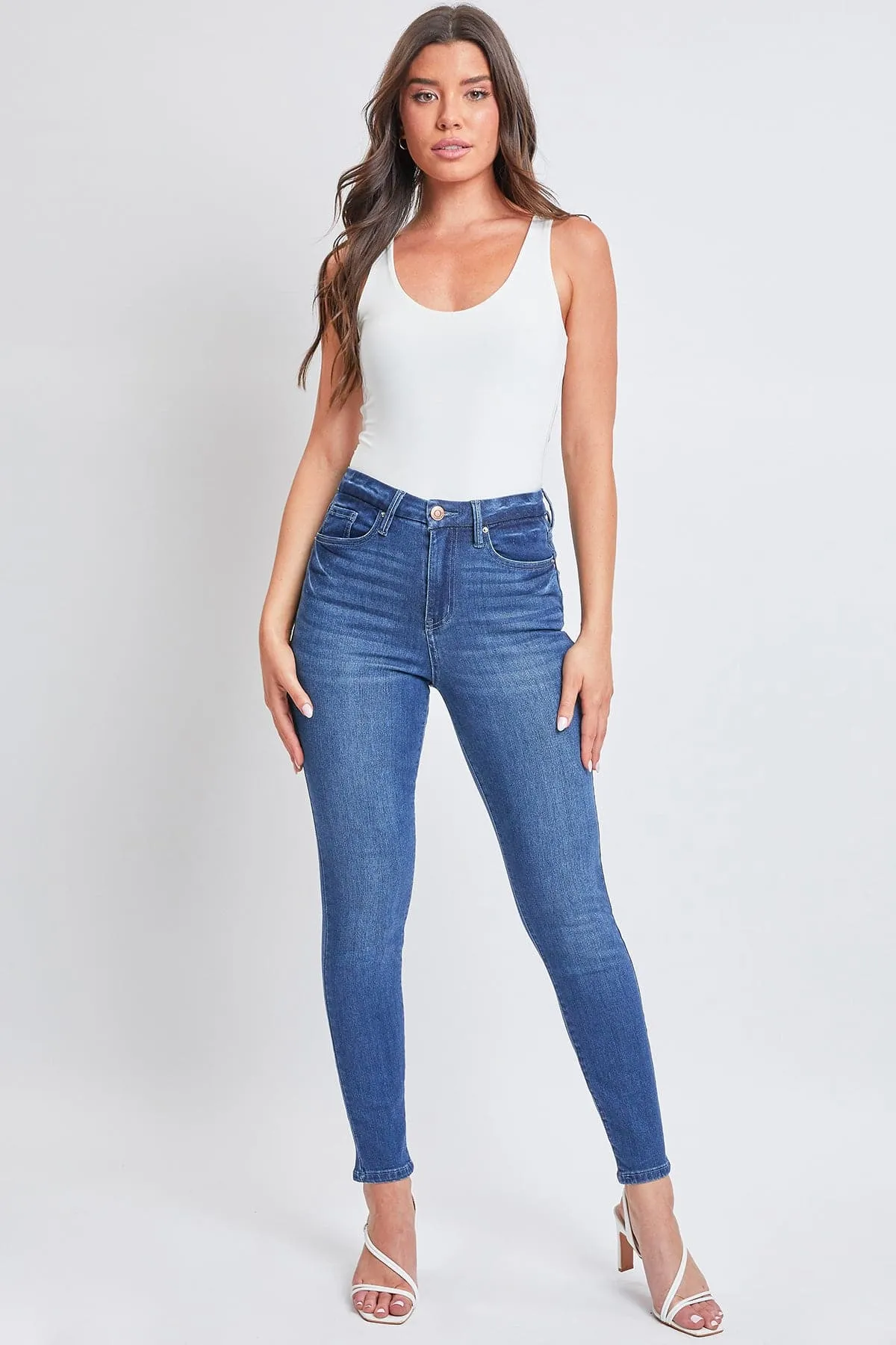 Women’s Curvy Fit  Skinny Jeans