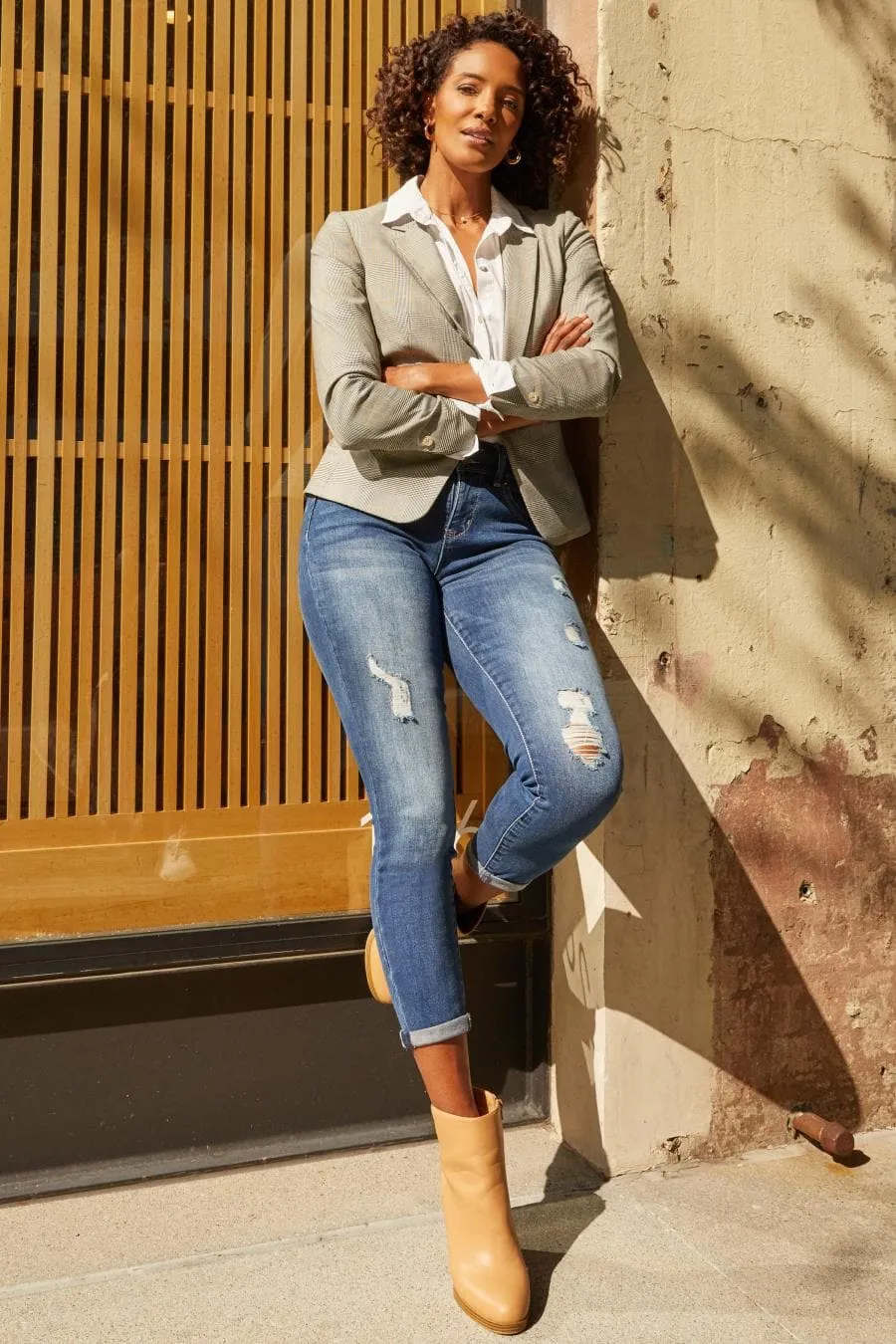 Women's WannaBettaButt Cuff Ankle Jean