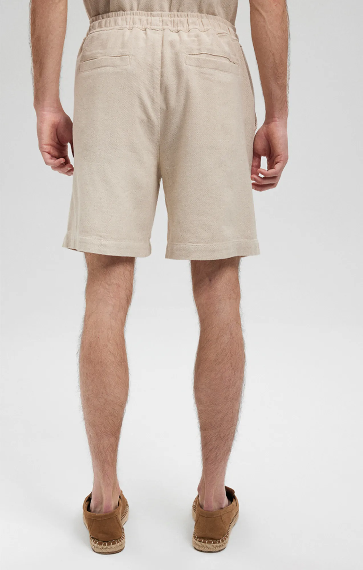 WOVEN SHORTS IN OYSTER GRAY