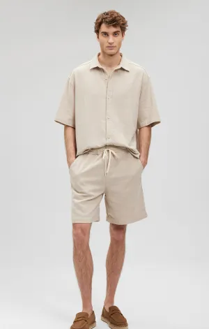 WOVEN SHORTS IN OYSTER GRAY